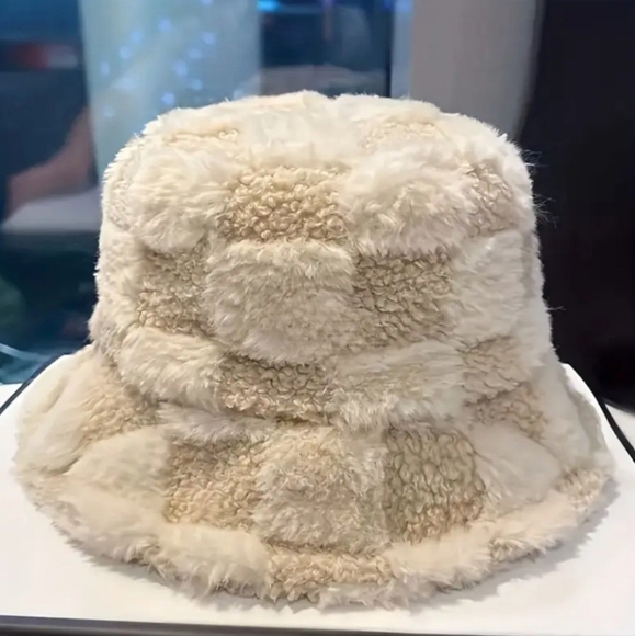 Boutique Accessories - The Snug Aura Bucket Hat - Honey Aura